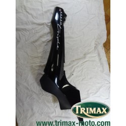 Flanc de selle droit noir Triumph Speed Triple ou Daytona n°1