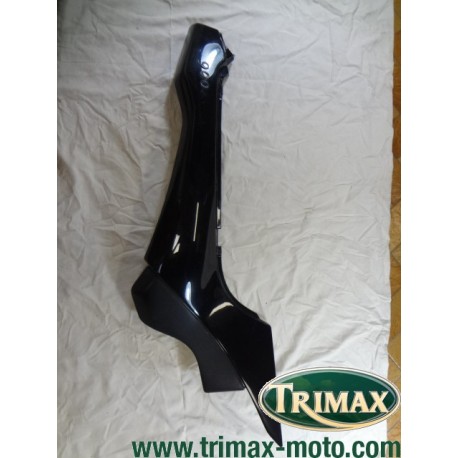 Flanc de selle droit noir Triumph Speed Triple ou Daytona n°5